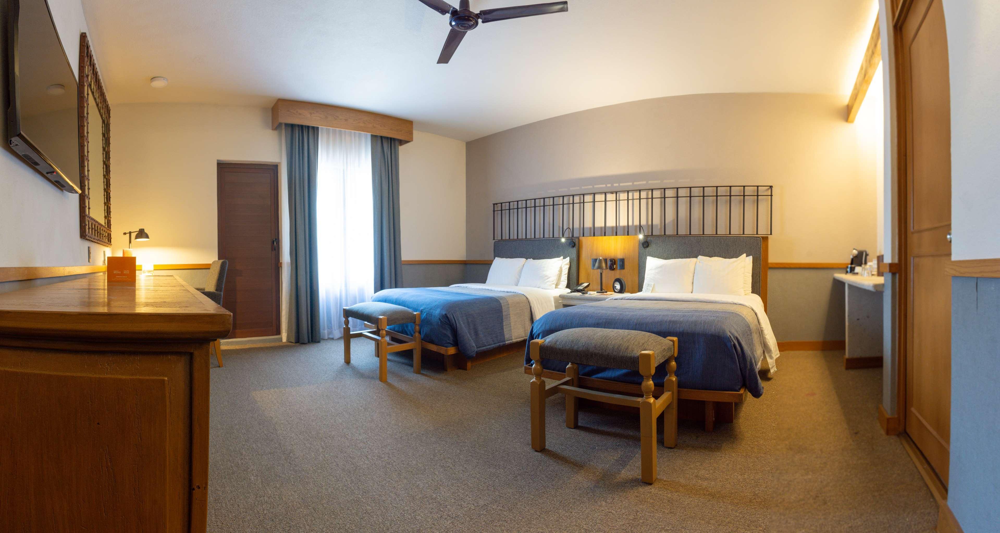 Hotel Hacienda Jurica By Brisas Querétaro Exterior foto A room at the Great Wolf Lodge in Grand Opening