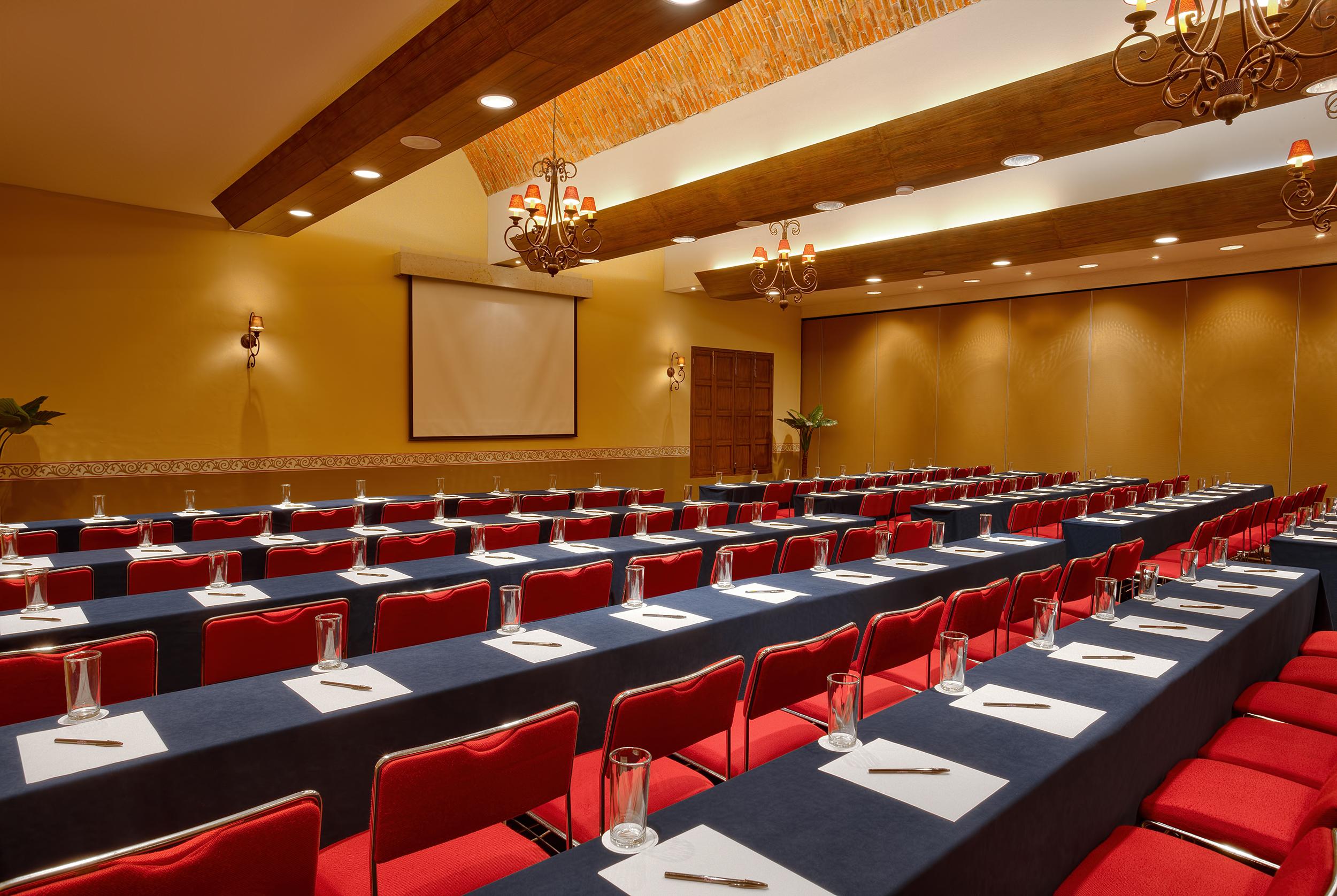 Hotel Hacienda Jurica By Brisas Querétaro Exterior foto A typical conference room